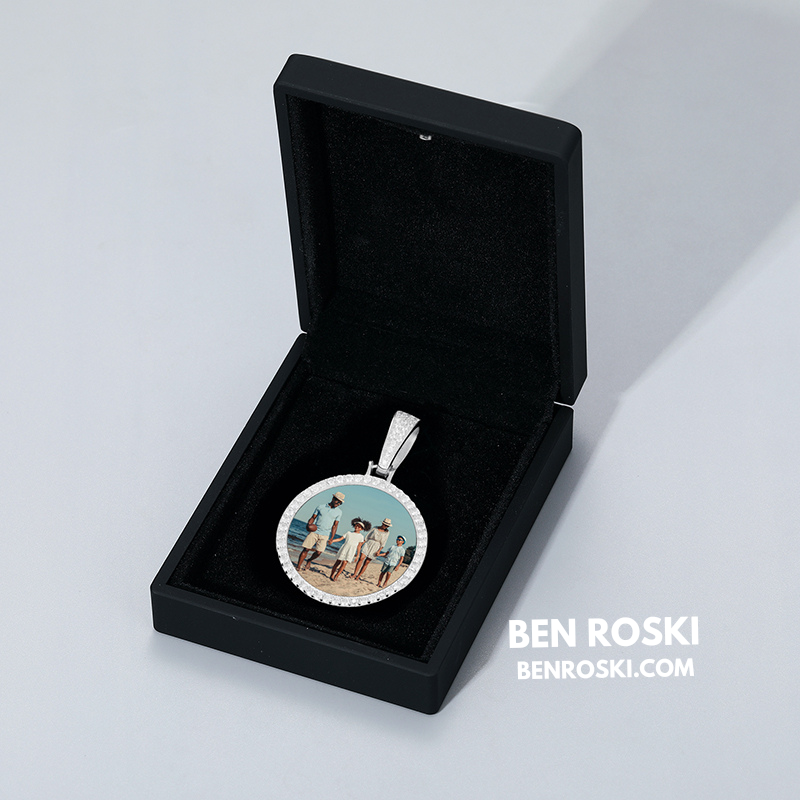 Custom Photo Round Pendant Sterling Silver or Gold/Rose Gold Plated | VVS Moissanite | GRA Certified