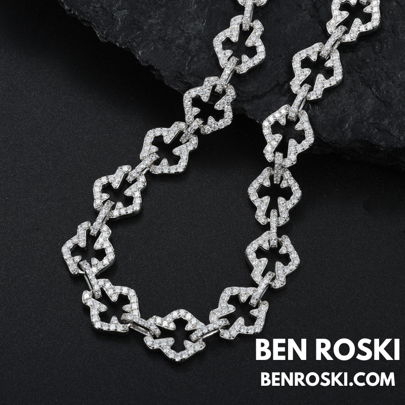 Iced-Out Clover Link Necklace Sterling Silver, Gold & Rose Gold | VVS Moissanite | GRA Certified