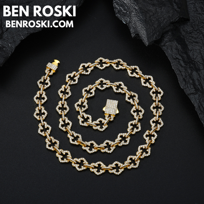 Iced-Out Clover Link Necklace Sterling Silver, Gold & Rose Gold | VVS Moissanite | GRA Certified