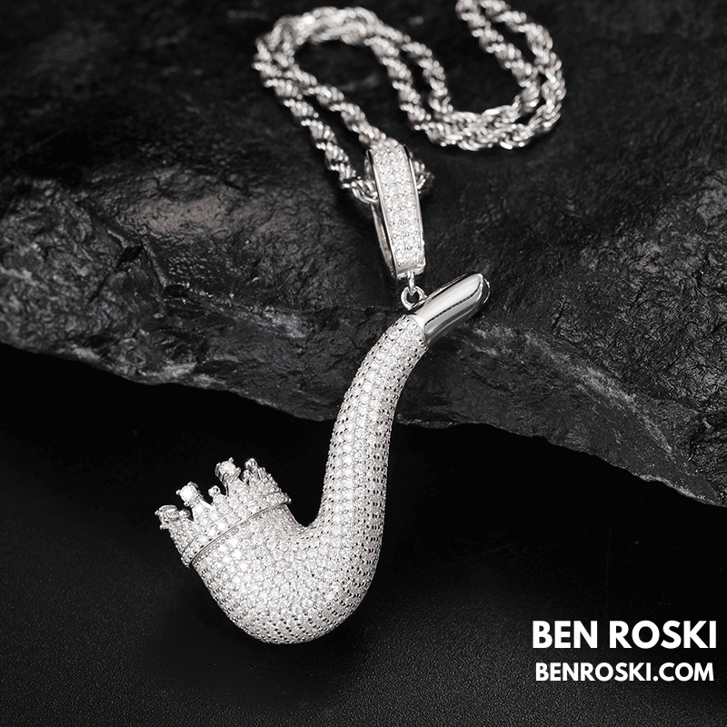 Smoke Pipe Pendant – 65MM Height | VVS1 Moissanite | GRA Certified