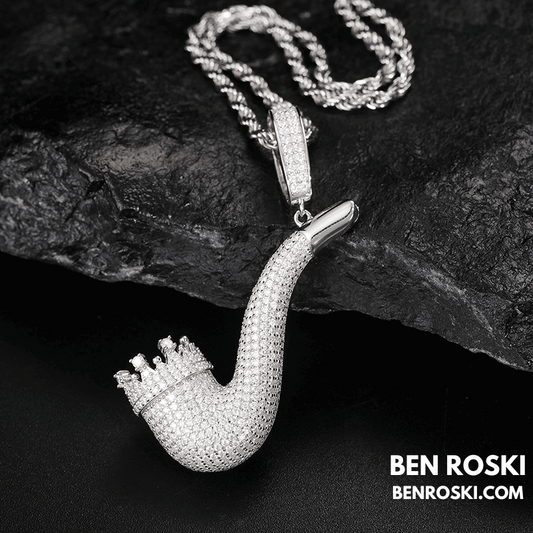 Smoke Pipe Pendant – 65MM Height | VVS1 Moissanite | GRA Certified